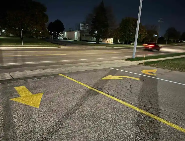 directional arrows